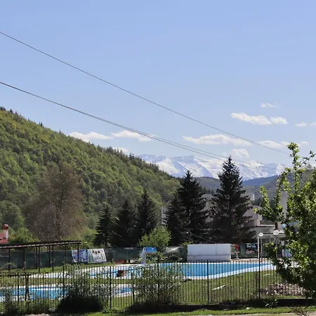Апартамент Pirin Place